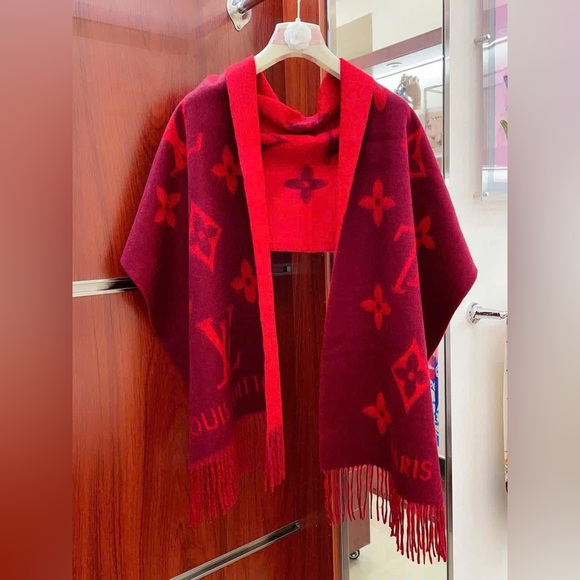 Louis Vuitton Burgundy and Red Logo Cashmere Scarf - Picture 2 of 5